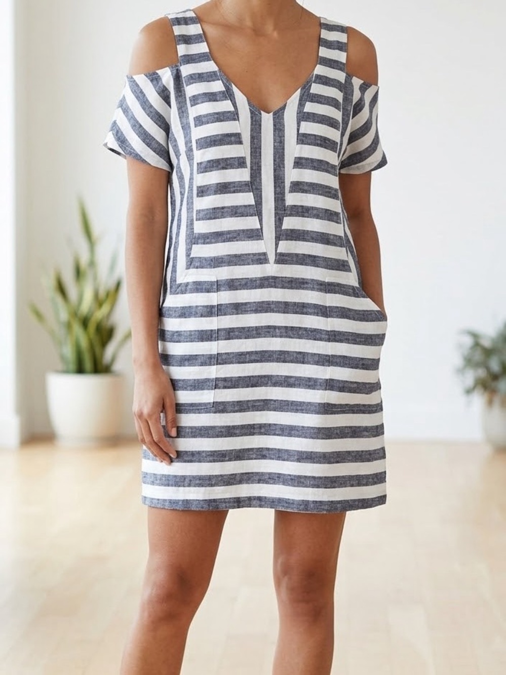 Soft Surroundings Striped Cold Shoulder Linen Blend Tunic Dress Pockets Navy S